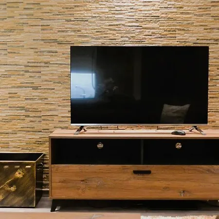 Stelios With View & Fireplace-kastoria Apartmán